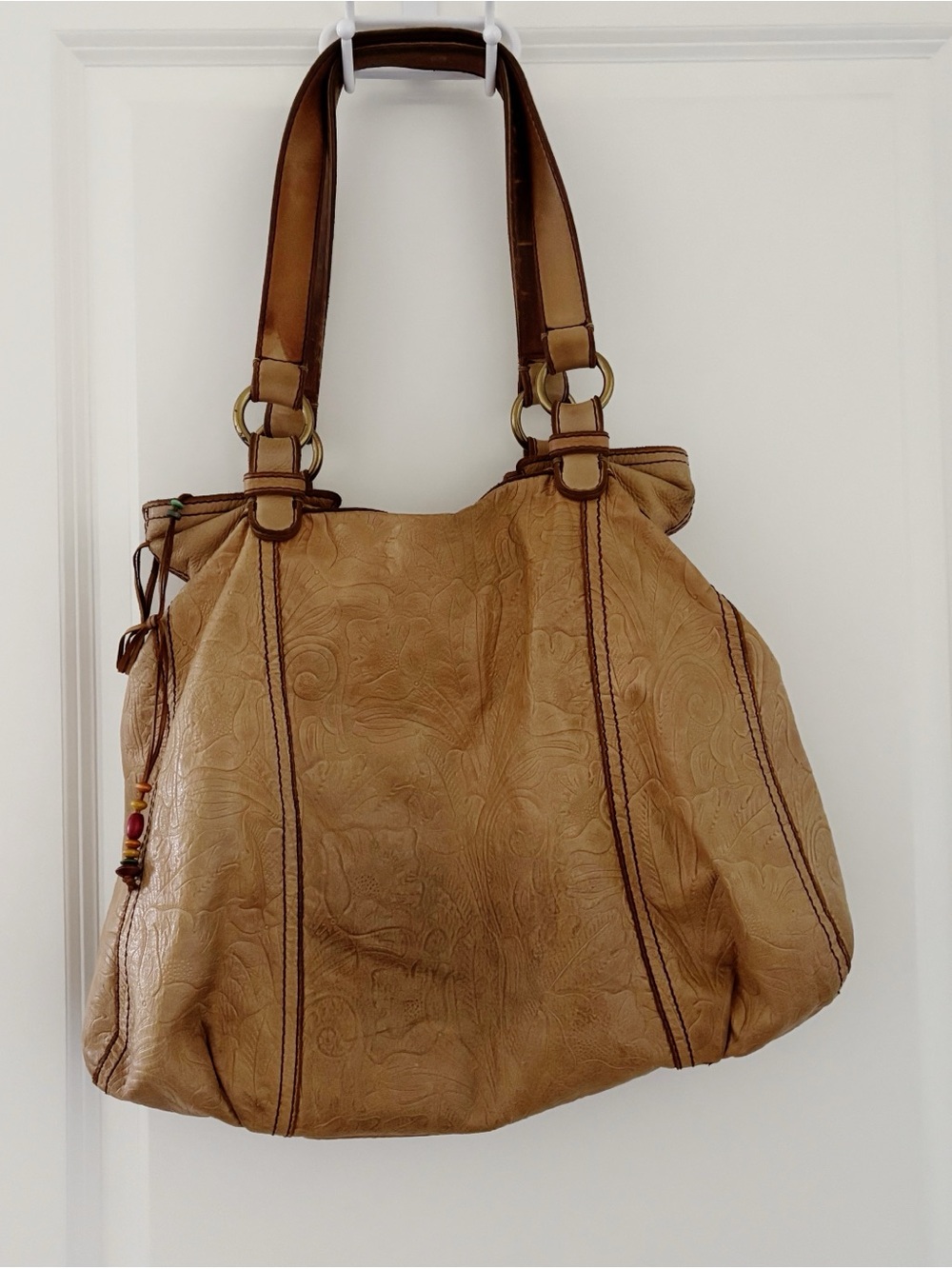 Lucky Brand Floral Embossed Leather Shoulder Bag Boho Slouchy - Picture 1 of 10